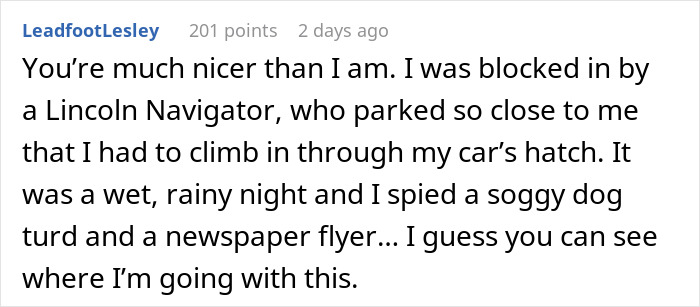 Text screenshot discussing an illegal parking incident involving a Lincoln Navigator. Text screenshot discussing an illegal parking incident involving a Lincoln Navigator.