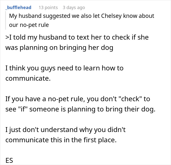 Text commentary on no-pet rule before woman snatches Thanksgiving turkey over dog dispute. Text commentary on no-pet rule before woman snatches Thanksgiving turkey over dog dispute.