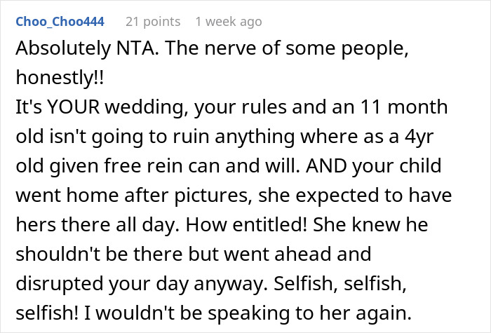 Screenshot of a comment criticizing a bride for bringing her baby to a child-free wedding. Screenshot of a comment criticizing a bride for bringing her baby to a child-free wedding.