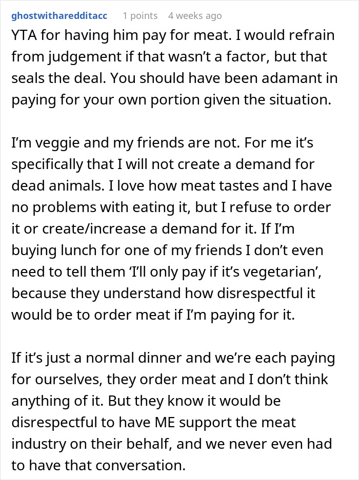 Text post discussing a woman ordering a meat burger on a date with a vegan, labeled as tactless. Text post discussing a woman ordering a meat burger on a date with a vegan, labeled as tactless.