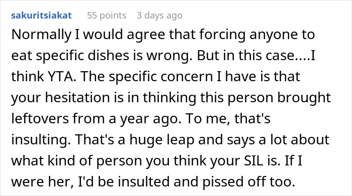 Text from a Reddit comment discussing etiquette about eating Thanksgiving leftovers. Text from a Reddit comment discussing etiquette about eating Thanksgiving leftovers.