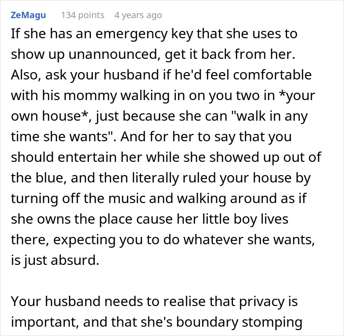 Text exchange discussing MIL visiting unannounced and the need for setting boundaries. Text exchange discussing MIL visiting unannounced and the need for setting boundaries.