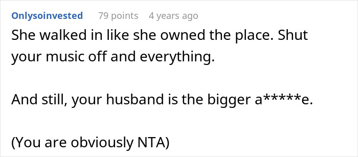 Text conversation about MIL arriving unannounced and causing conflict, highlighting a husband's reaction. Text conversation about MIL arriving unannounced and causing conflict, highlighting a husband's reaction.
