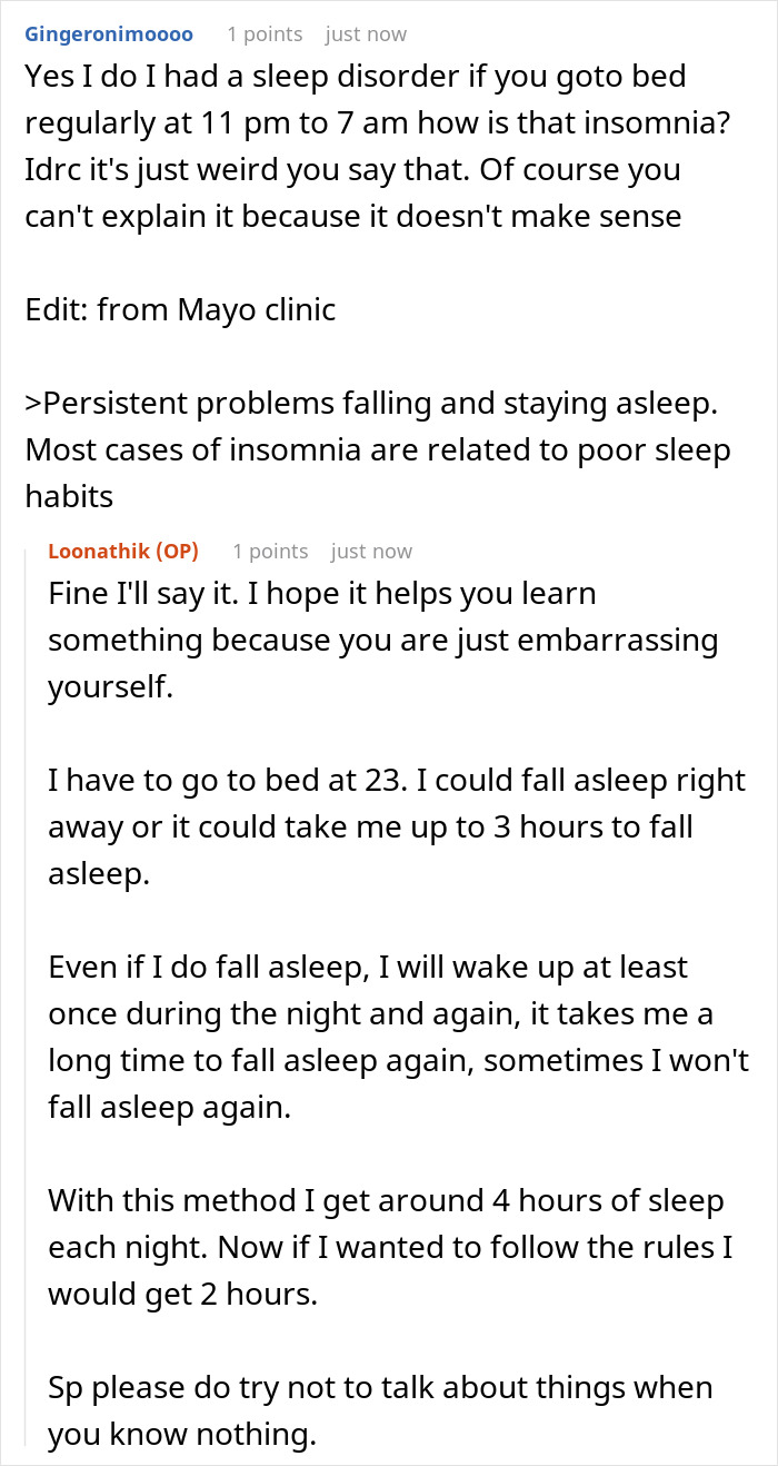Text discussion about insomnia caused by loud roommates, focusing on sleep issues and compliance with sleep routines. Text discussion about insomnia caused by loud roommates, focusing on sleep issues and compliance with sleep routines.