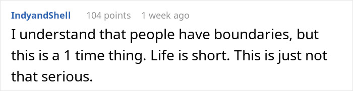 Reddit comment discussing boundaries over FIL’s holiday arrival time disagreement. Reddit comment discussing boundaries over FIL’s holiday arrival time disagreement.