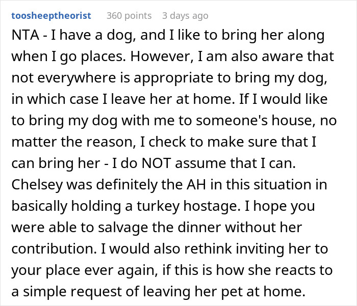 Text screenshot about a Thanksgiving incident involving a turkey and a dog request. Text screenshot about a Thanksgiving incident involving a turkey and a dog request.
