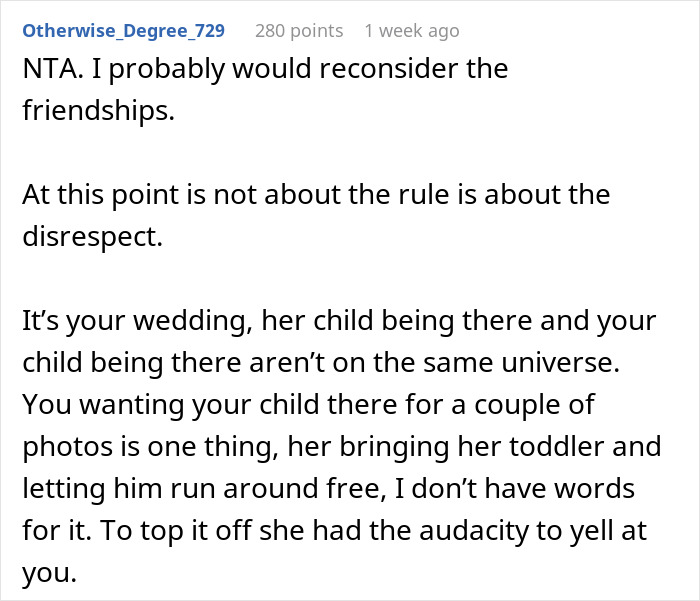 Reddit comment criticizing a bride as hypocritical for bringing her baby to a child-free wedding. Reddit comment criticizing a bride as hypocritical for bringing her baby to a child-free wedding.