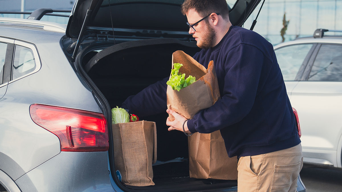 Rude Guy Rushes This Person At Costco For No Reason, Regrets It After It Triggers Their Pettiness
