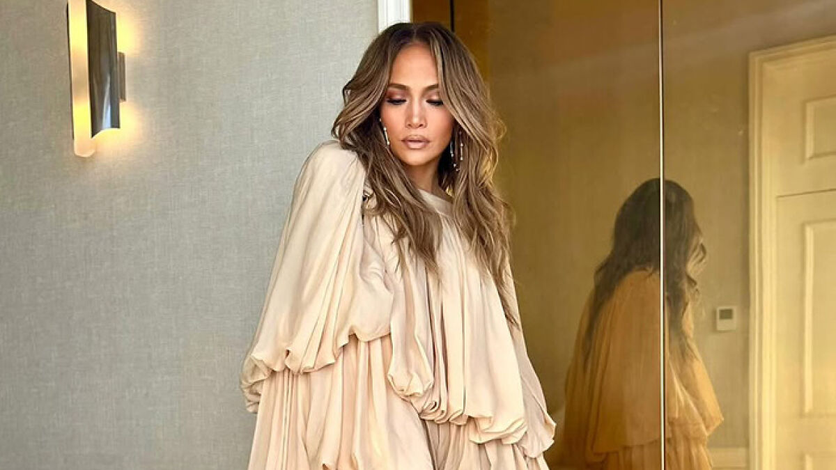 “Revenge Romper”: Jennifer Lopez’s ‘Unstoppable’ Outfit Is So Short, It Looks Like She’s Pantless
