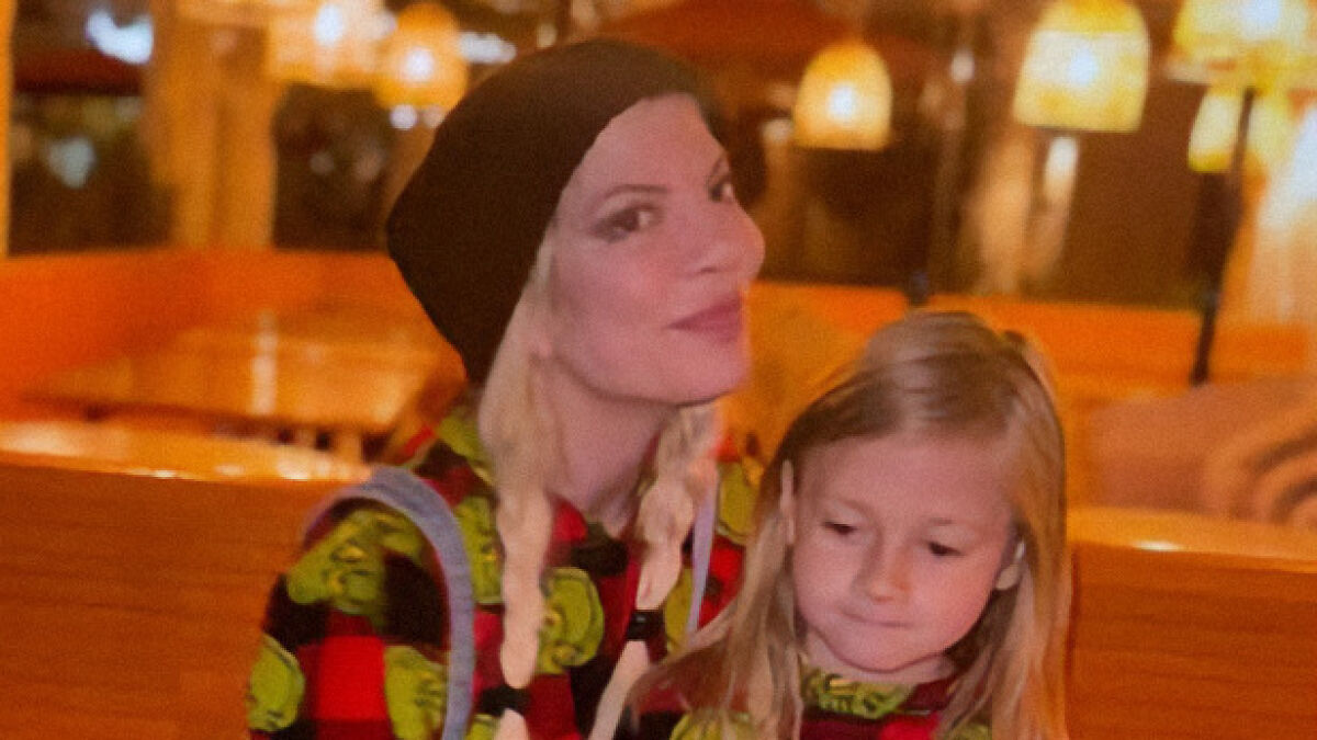 “Awful Parenting”: Tori Spelling Calls Son A “Jerk” Over Inappropriate Elf Display In The Kitchen