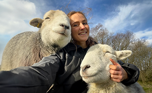 This Woman Shares A Very Different Side To Sheep That A Lot Of People Never Get To See