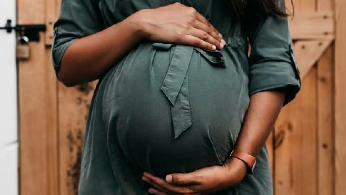 Woman Asks If She’d Be Wrong Not To Attend A Baby Shower If There’s No Proof Of Baby’s Existence