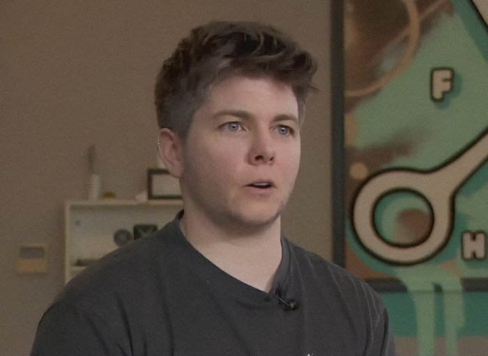 Jules Heron in salon creates inclusive haircuts, ensuring a safe space for all clients. Jules Heron in salon creates inclusive haircuts, ensuring a safe space for all clients.