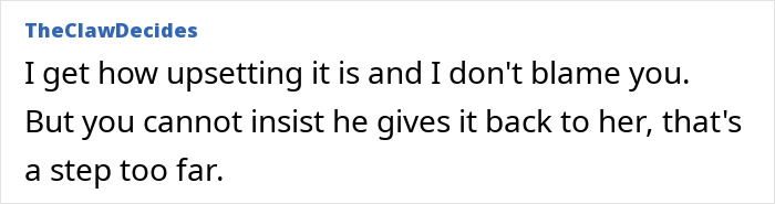Reddit comment discussing a gift issue involving a husband's "work wife" and his upset wife. Reddit comment discussing a gift issue involving a husband's "work wife" and his upset wife.
