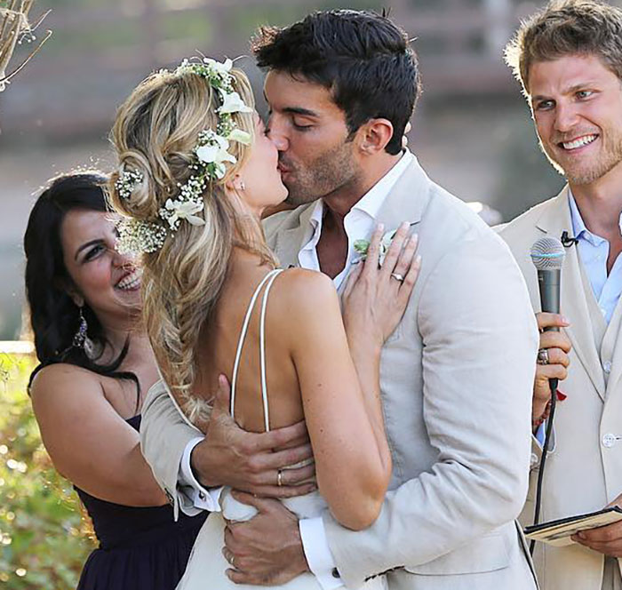 “He’s A Creep”: Justin Baldoni’s 27-Minute Proposal Video Being Branded As A Massive “Red Flag” “He’s A Creep”: Justin Baldoni’s 27-Minute Proposal Video Being Branded As A Massive “Red Flag”