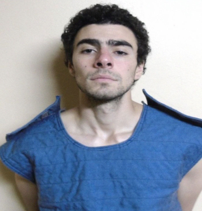 “Complete Chaos”: Luigi Mangione’s Inmates Expose His “Terrible” Conditions During Live Broadcast “Complete Chaos”: Luigi Mangione’s Inmates Expose His “Terrible” Conditions During Live Broadcast