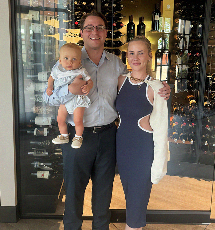 Husband’s Reaction To Pregnancy Surprise Has Internet Talking: “An Incredibly Hard Watch” Husband’s Reaction To Pregnancy Surprise Has Internet Talking: “An Incredibly Hard Watch”