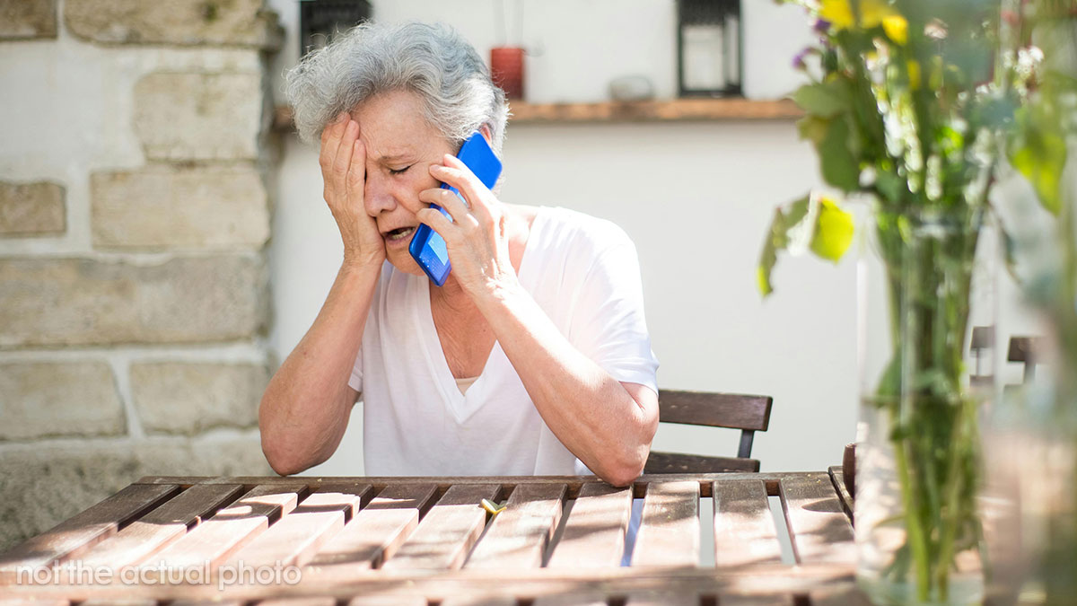 Mom Insists 24YO Daughter Share Her Savings Account ‘Just In Case’, Drama Ensues When She Refuses