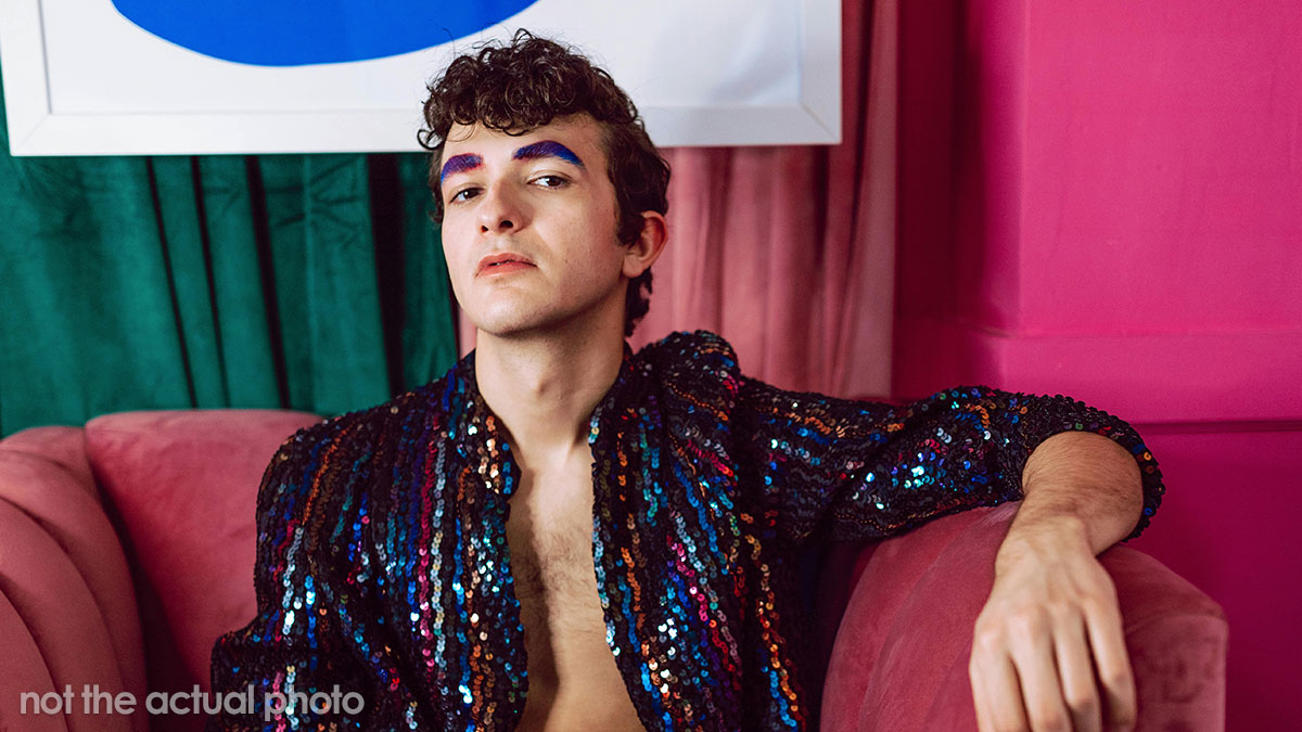 Trans-Curious Guy Asks GF If She’d Still Date Him If He Switched Genders, She Says No, He Explodes