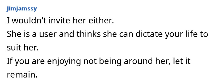 Text message discussing single mother sister dynamics at Christmas. Text message discussing single mother sister dynamics at Christmas.