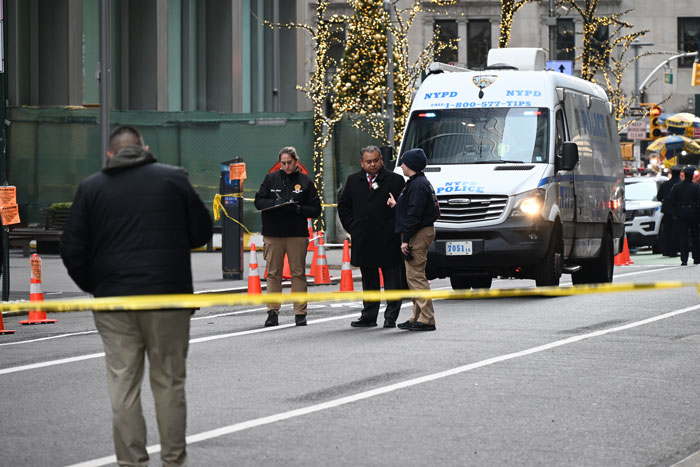 CEO Brian Thompson Assassinated In Broad Daylight, Netizens Speculate “Professional Hit” CEO Brian Thompson Assassinated In Broad Daylight, Netizens Speculate “Professional Hit”