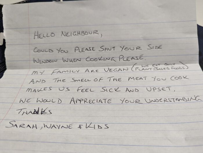 Handwritten note from vegan family requesting neighbors to close windows while cooking meat due to smell. Handwritten note from vegan family requesting neighbors to close windows while cooking meat due to smell.