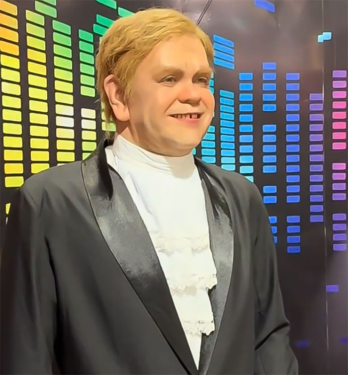 Famous Wax Figures In Vietnam Museum Have Internet Laughing For All The Wrong Reasons Famous Wax Figures In Vietnam Museum Have Internet Laughing For All The Wrong Reasons