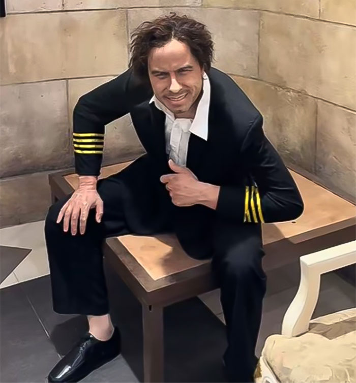 Famous Wax Figures In Vietnam Museum Have Internet Laughing For All The Wrong Reasons Famous Wax Figures In Vietnam Museum Have Internet Laughing For All The Wrong Reasons