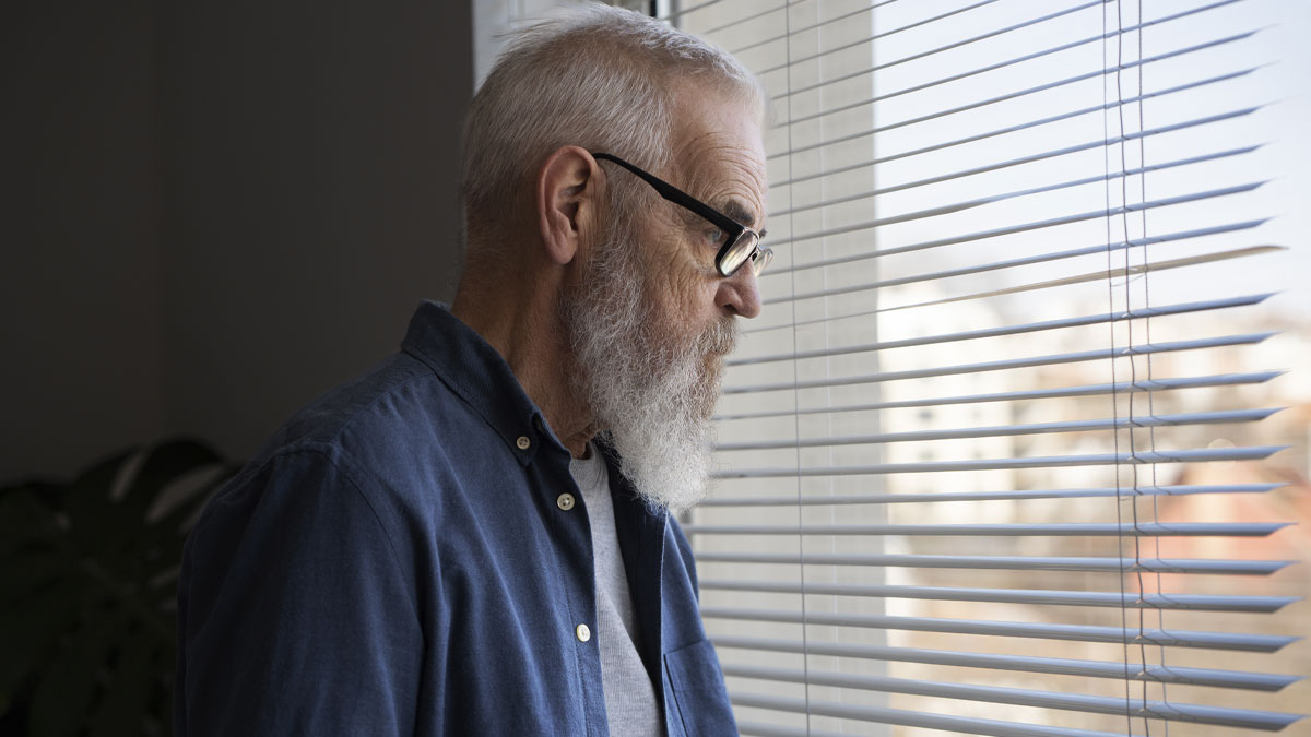 “Pettiness In Panties“: Woman Bares All In Clever Revenge Against Awful Old Neighbor