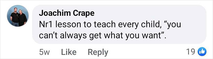 Comment about refusing seat swap with a crying kid, emphasizing life lessons and expectations. Comment about refusing seat swap with a crying kid, emphasizing life lessons and expectations.