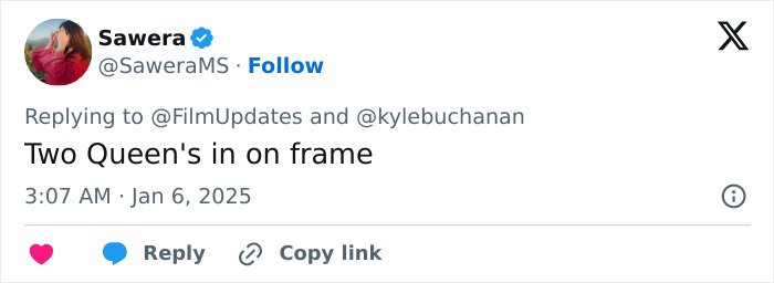 Tweet discussing Nicole Kidman's behavior with Jodie Foster, mentioning two queens in the frame. Tweet discussing Nicole Kidman's behavior with Jodie Foster, mentioning two queens in the frame.
