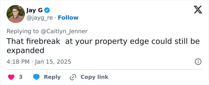 Tweet discussing a firebreak at Caitlyn Jenner's property edge related to LA wildfires. Tweet discussing a firebreak at Caitlyn Jenner's property edge related to LA wildfires.