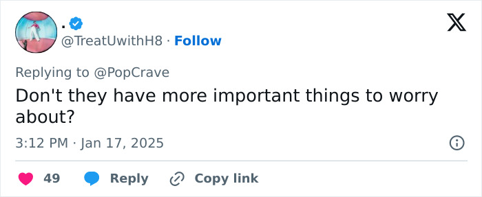 Tweet questioning the TikTok ban, suggesting there are more important issues to address. Tweet questioning the TikTok ban, suggesting there are more important issues to address.