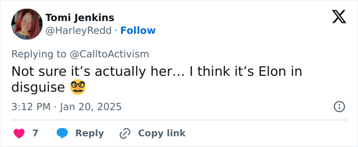 Tweet joking about Melania Trump's inauguration outfit, suggesting Elon in disguise. Tweet joking about Melania Trump's inauguration outfit, suggesting Elon in disguise.