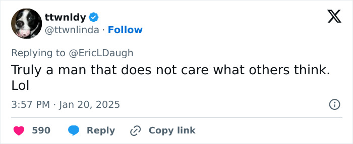 Tweet reacting to a senator in gym shorts at the presidential inauguration, calling it disrespectful. Tweet reacting to a senator in gym shorts at the presidential inauguration, calling it disrespectful.