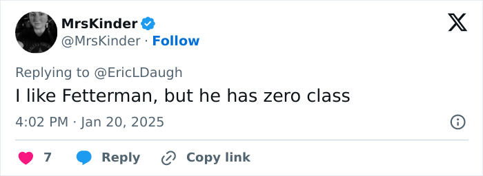 Tweet criticizing a senator for wearing gym shorts at a presidential inauguration. Tweet criticizing a senator for wearing gym shorts at a presidential inauguration.