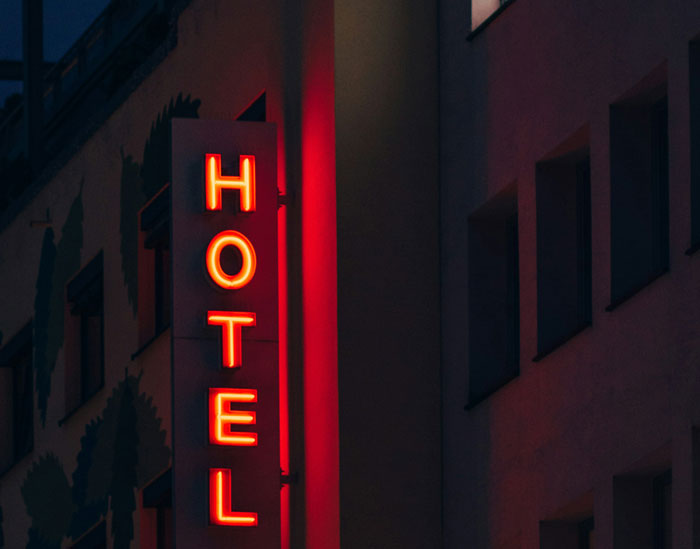 Guy Goes Viral For His Savage Reply To An Airbnb Host’s Idea: “What’s Next?” Guy Goes Viral For His Savage Reply To An Airbnb Host’s Idea: “What’s Next?”