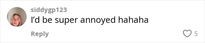 Comment from user expressing annoyance about dog named Pearl. Comment from user expressing annoyance about dog named Pearl.