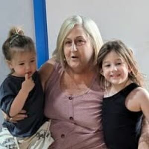 lauriemarcus000 avatar