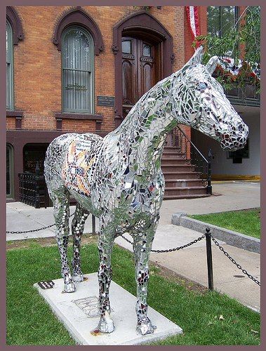8f6e767e96801c4e2b12d0a687f4c968-horse-sculpture-beautiful-horses-6779e2704d9f3.jpg