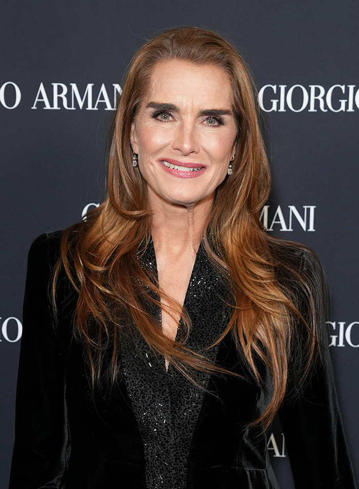 Brooke Shields in a black outfit at a glamorous event. Brooke Shields in a black outfit at a glamorous event.