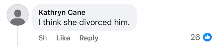 Comment discussing Bill Gates' divorce, mentioning Melinda's role. Comment discussing Bill Gates' divorce, mentioning Melinda's role.