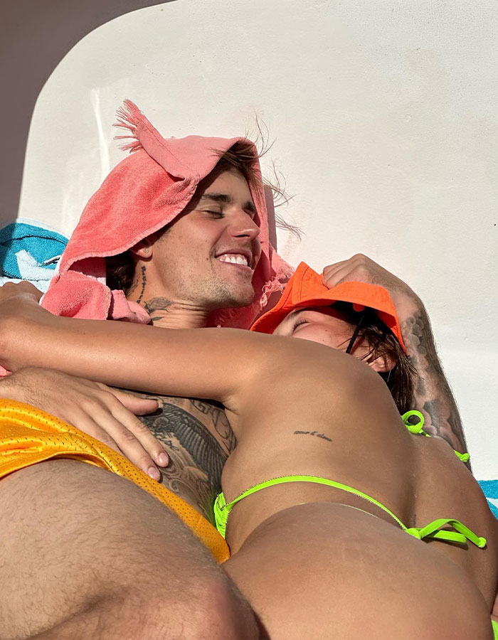 Justin Bieber's Bulge Sparks Hilarious Reactions After He Strips Down To Underwear On Vacation Justin Bieber's Bulge Sparks Hilarious Reactions After He Strips Down To Underwear On Vacation