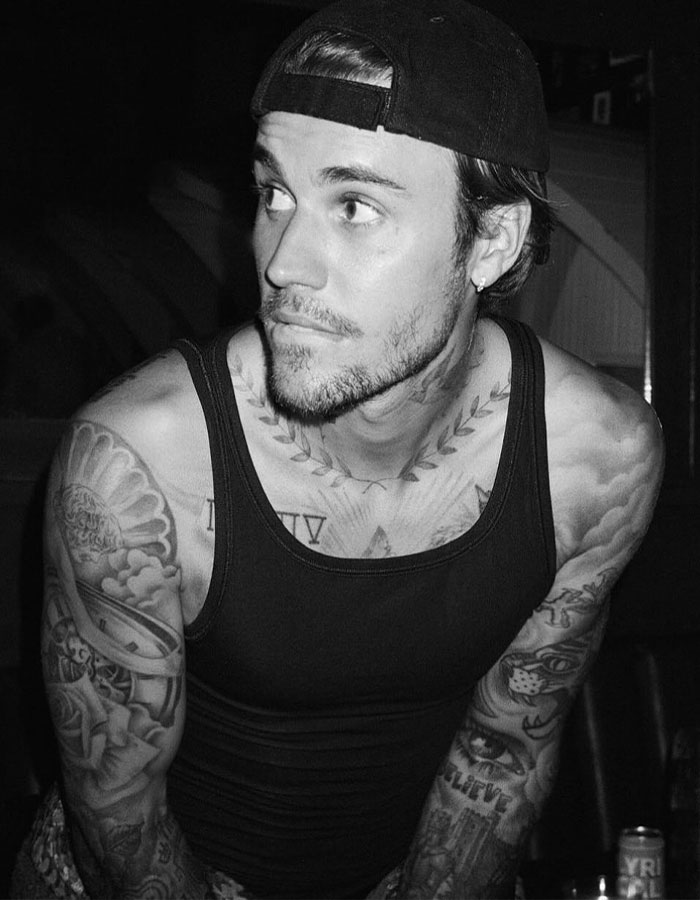 Justin Bieber's Bulge Sparks Hilarious Reactions After He Strips Down To Underwear On Vacation Justin Bieber's Bulge Sparks Hilarious Reactions After He Strips Down To Underwear On Vacation