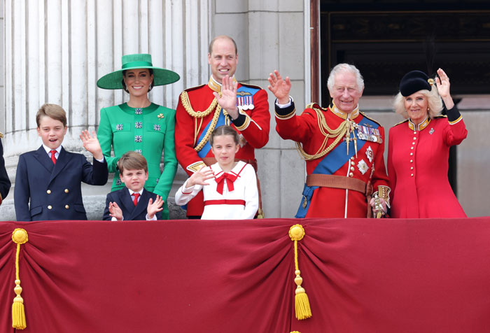 Royal family members in formal attire waving from a balcony, related to shortage of dentists in the UK discussion. Royal family members in formal attire waving from a balcony, related to shortage of dentists in the UK discussion.
