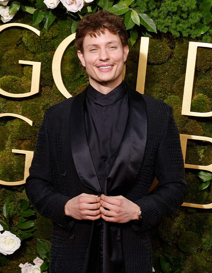 Did Kate Beckinsale Kiss Matt Rife At Golden Globes? Actress Breaks Silence After Rumors Swirl Did Kate Beckinsale Kiss Matt Rife At Golden Globes? Actress Breaks Silence After Rumors Swirl