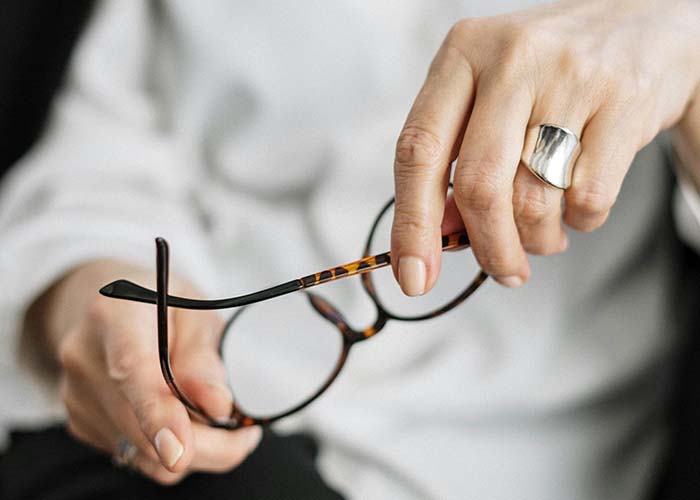 “AITAH For Telling My Wife She Can Leave Because I’m Not Kicking My Older Kids Out?” “AITAH For Telling My Wife She Can Leave Because I’m Not Kicking My Older Kids Out?”