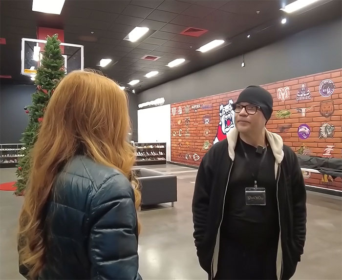 California Store Owner’s Clever Anti-Theft Hack Stumps Robbers: “Well Played, Sir” California Store Owner’s Clever Anti-Theft Hack Stumps Robbers: “Well Played, Sir”