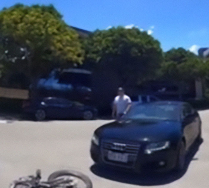 "Male Karens In The Wild": White Man Hits 12YO With Car, Police Say He Was "Racially Abused" "Male Karens In The Wild": White Man Hits 12YO With Car, Police Say He Was "Racially Abused"