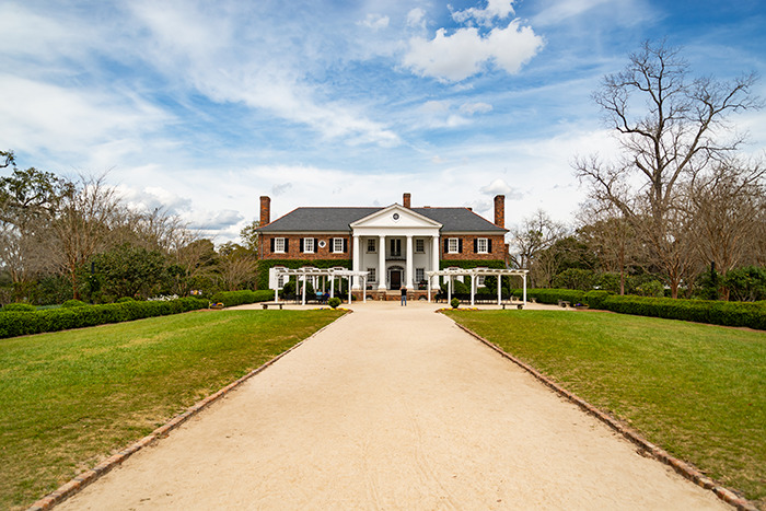 Boone Hall Plantation, a former plantation where Blake Lively and Ryan Reynolds got married. Boone Hall Plantation, a former plantation where Blake Lively and Ryan Reynolds got married.